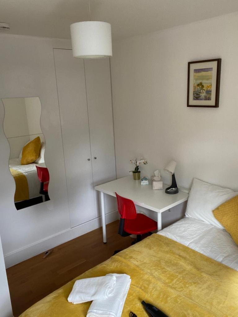 Lovely Private Rooms In Euston, Central London Exterior photo