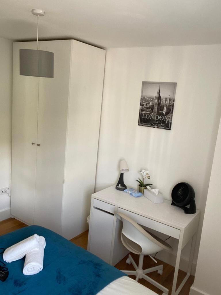 Lovely Private Rooms In Euston, Central London Exterior photo